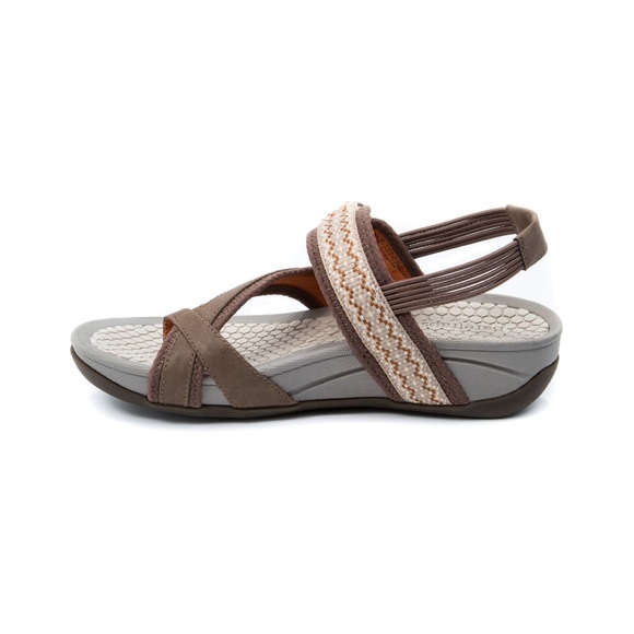 baretraps women's danique platform sandal